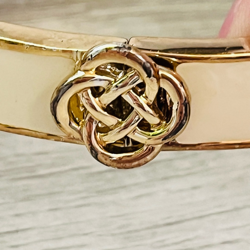 Stella & Dot Lindsay Ivory Enamel Bangle Bracelet - Picture 6 of 12